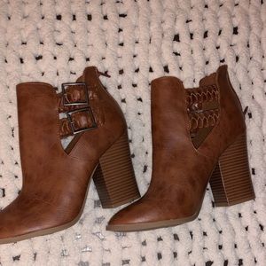 American Eagle Booties